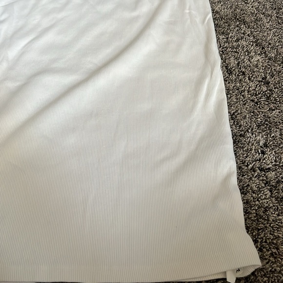 Zara white long/maxi t shirt dress. Very good condition. Size large. - Picture 4 of 7